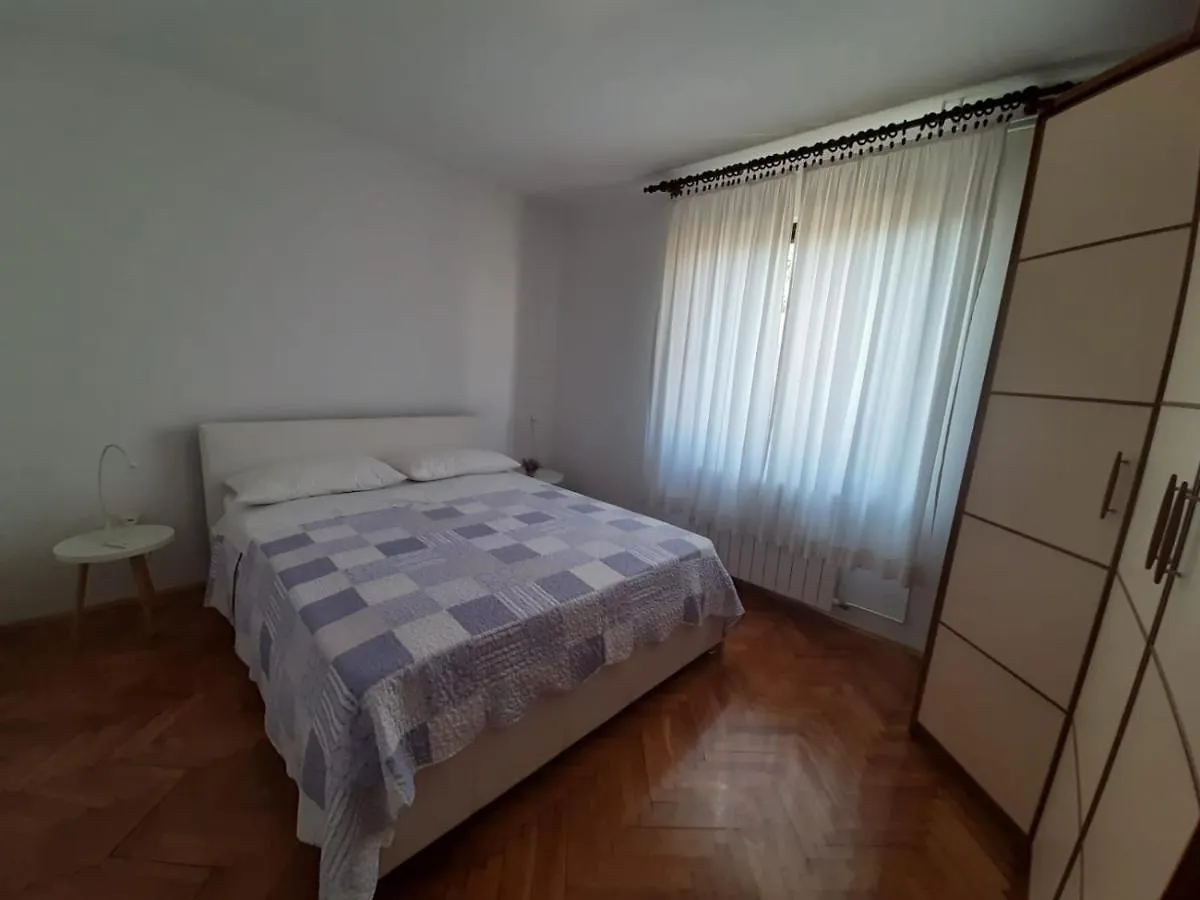 Apartman Nada I Fažana 0*,